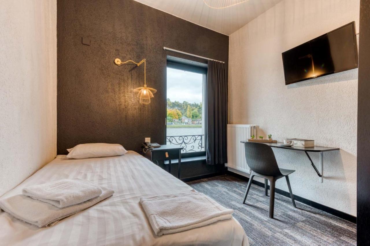 Hotel Mosa Hermalle-sous-Argenteau ภายนอก รูปภาพ