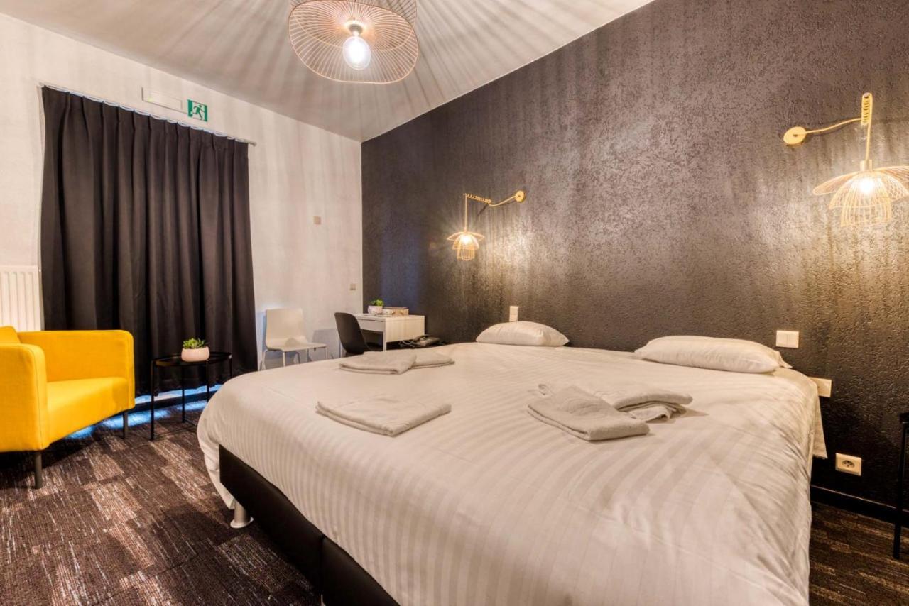 Hotel Mosa Hermalle-sous-Argenteau ภายนอก รูปภาพ